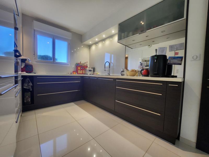 Maison - 102 m² - 6 pièces