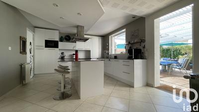 Maison - 154 m² - 8 pièces