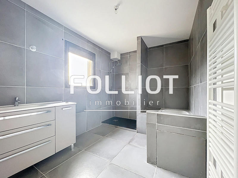 Maison - 102 m² - 5 pièces