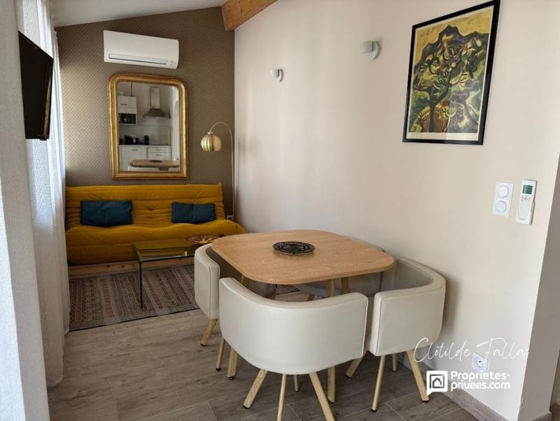 Maison - 254 m² - 10 pièces