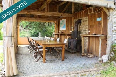 Maison - 207 m² - 9 pièces