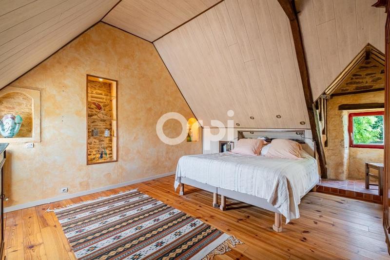 Propriété - 361 m² - 10 pièces