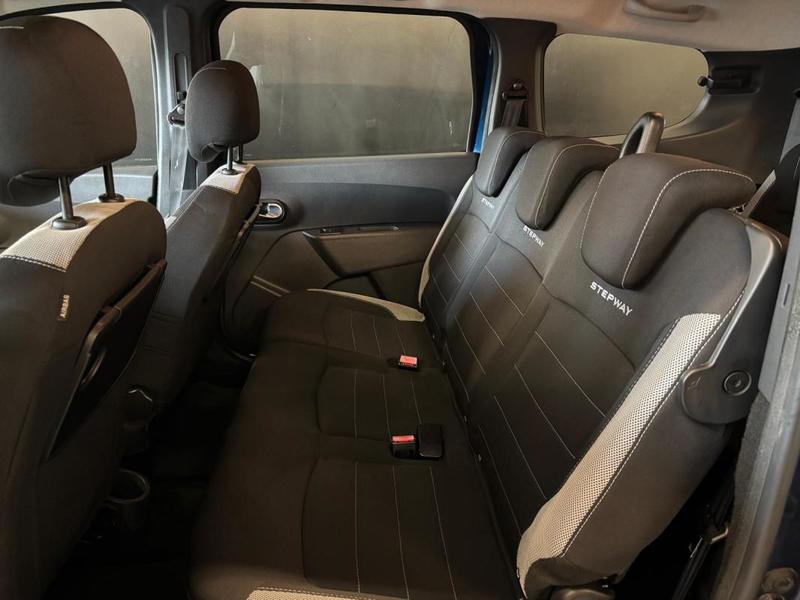 Dacia Lodgy Stepway 1.5 BluedCi 115 cv - Camera de Recul Attelage