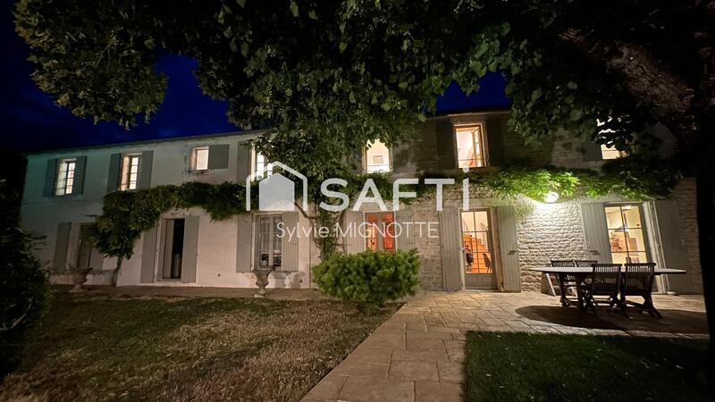 Maison de maîtres - 240 m² - 8 pièces
