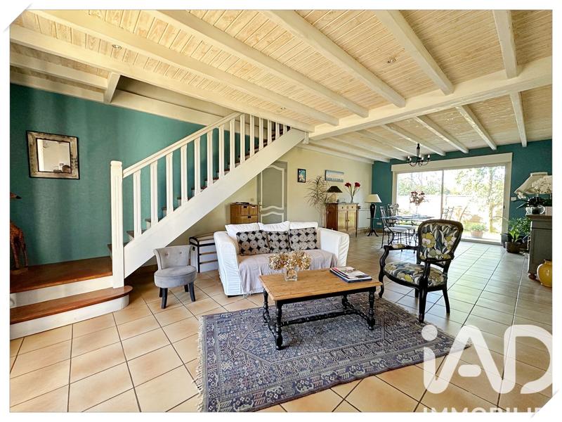 Maison - 187 m² - 7 pièces