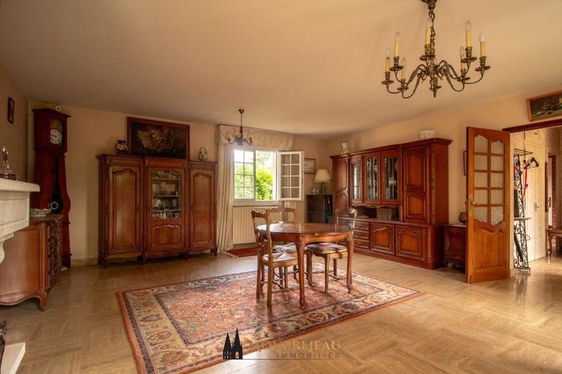 Maison - 94 m² - 5 pièces