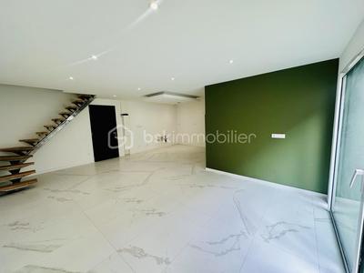 Maison de ville - 90 m² - 4 pièces