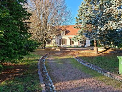 Maison - 188 m² - 7 pièces