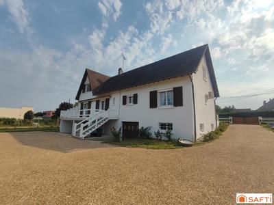 Maison - 150 m² - 5 pièces