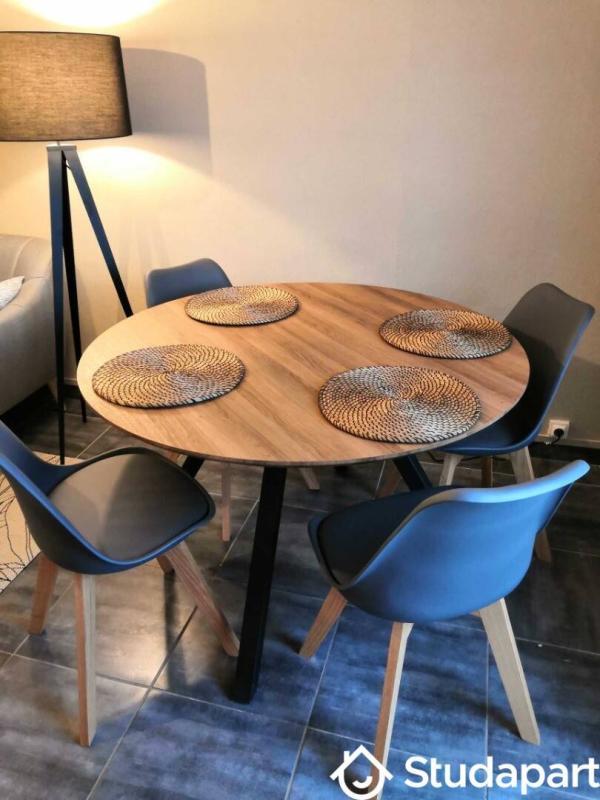 Chambre - 9 m² - 1 pièce