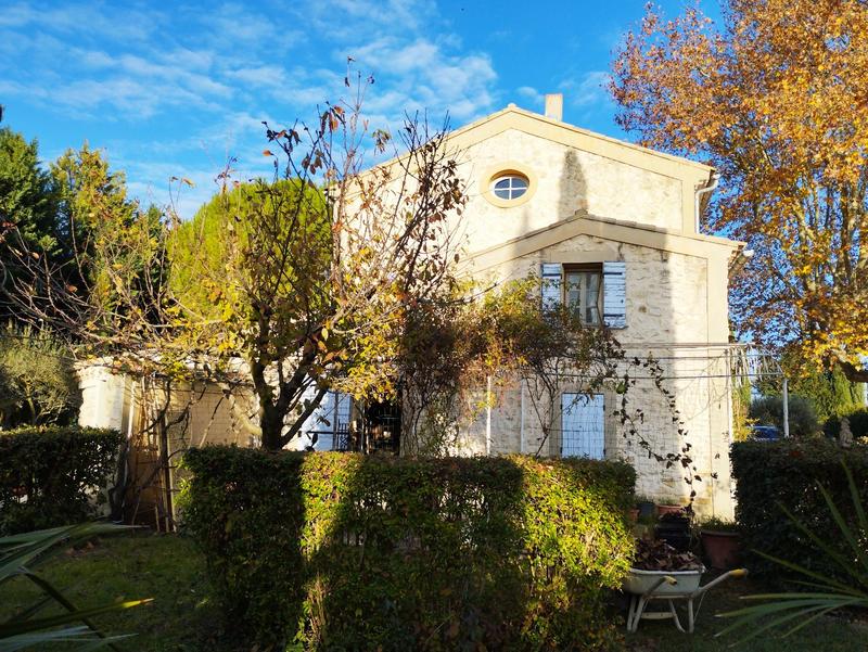 Maison - 260 m² - 7 pièces