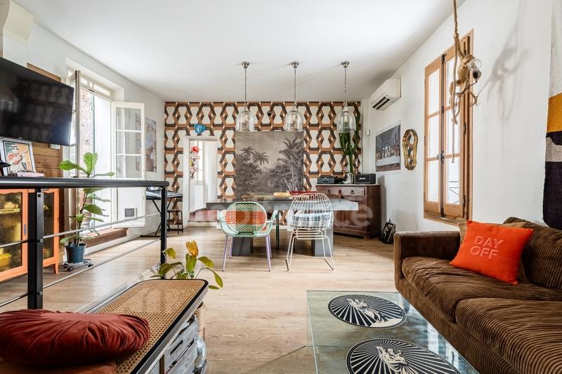 Maison - 225 m² - 7 pièces