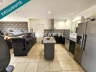 Maison - 182 m² - 6 pièces