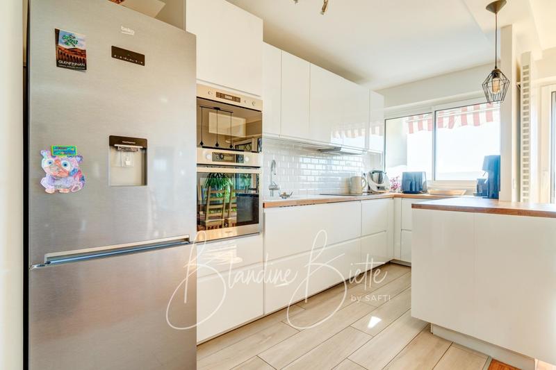 Appartement - 111 m² - 6 pièces