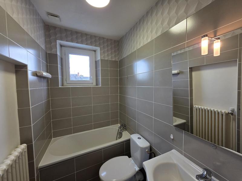 Maison - 93 m² - 4 pièces