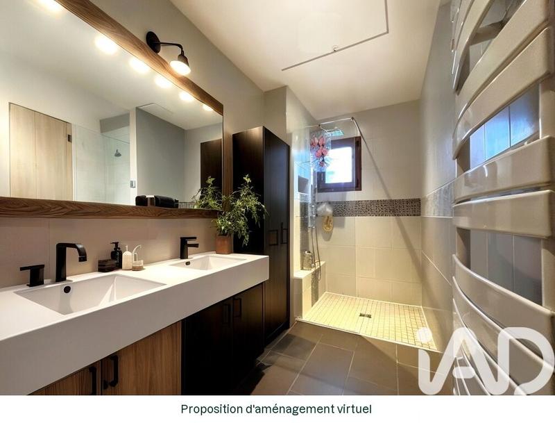 Maison - 141 m² - 7 pièces