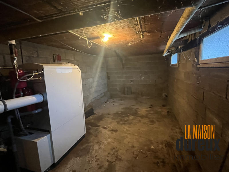 Maison traditionnelle - 114 m² - 6 pièces