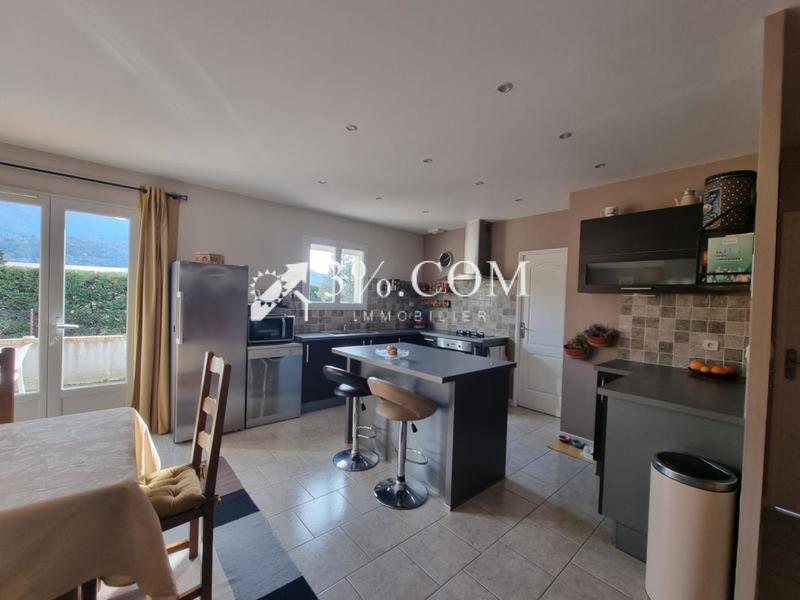 Villa - 101 m² - 4 pièces