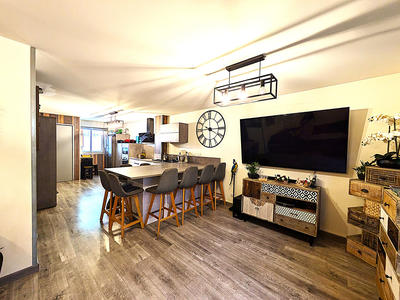 Appartement - 97 m² - 5 pièces