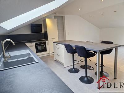 Appartement - 102 m² - 6 pièces