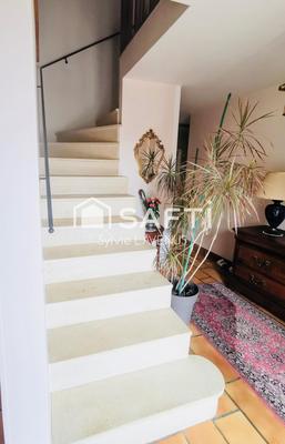 Maison - 147 m² - 7 pièces