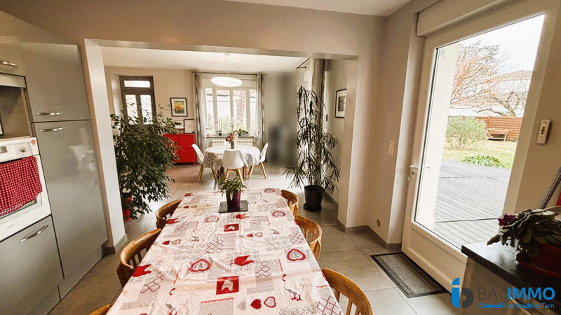 Maison - 174 m² - 8 pièces