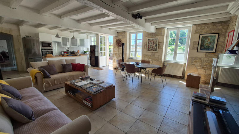 Maison - 186 m² - 5 pièces