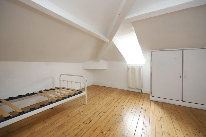 Maison - 150 m² - 8 pièces