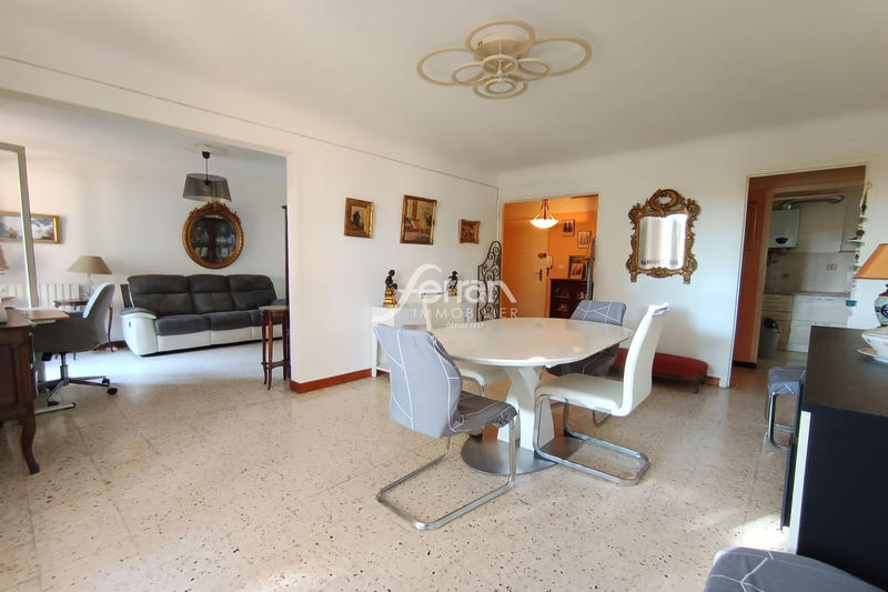 Appartement - 77 m² - 4 pièces