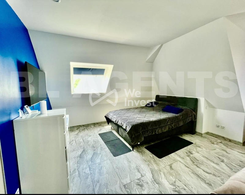 Maison - 221 m² - 7 pièces