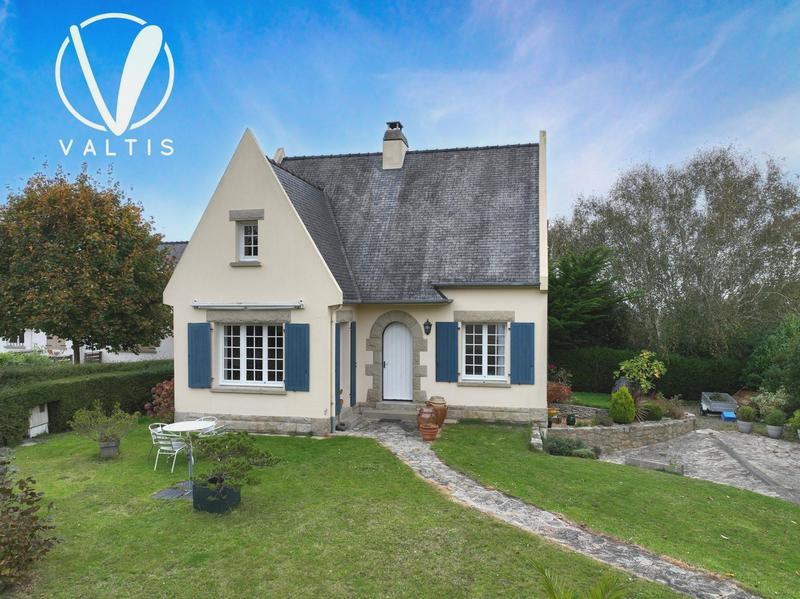 Maison - 99 m² - 5 pièces