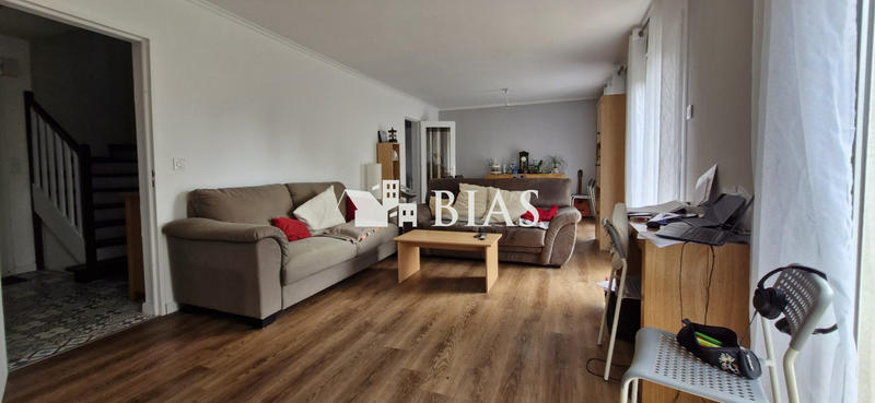 Maison - 98 m² - 4 pièces