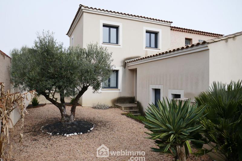 Villa - 90 m² - 4 pièces
