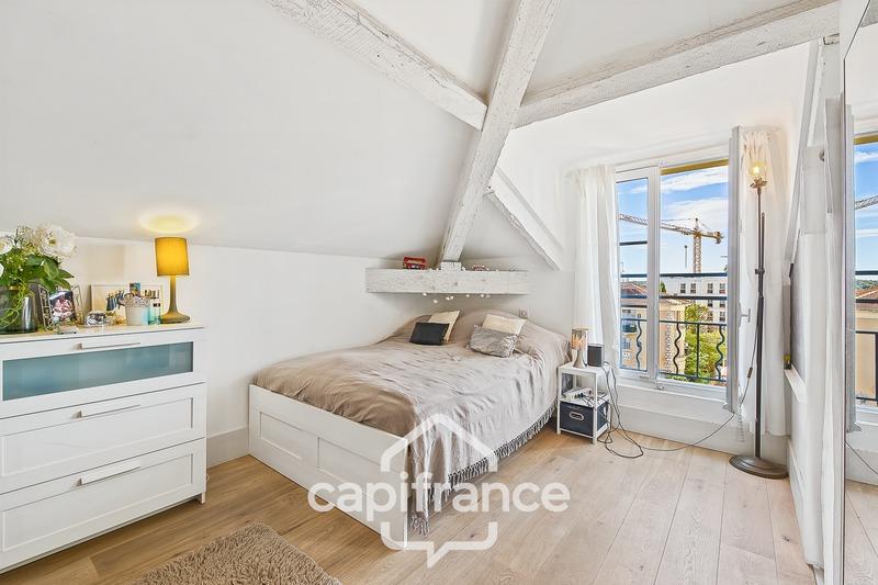 Maison - 323 m² - 10 pièces