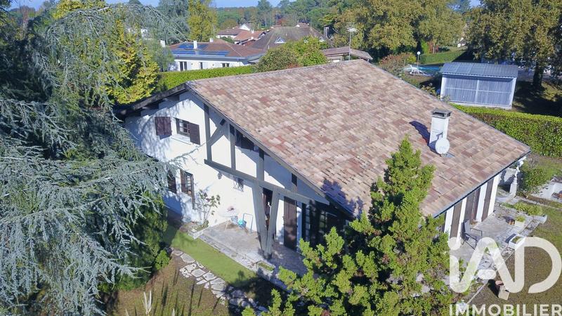 Maison - 190 m² - 8 pièces