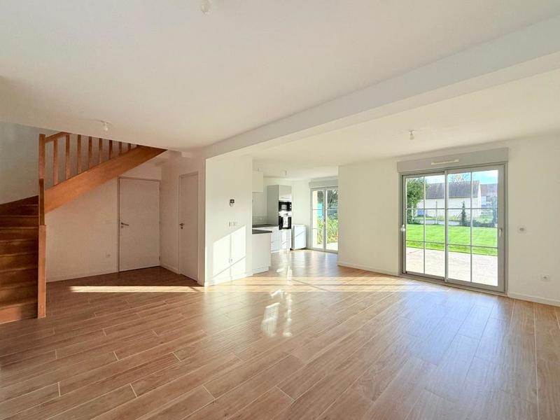 Maison - 96 m² - 5 pièces