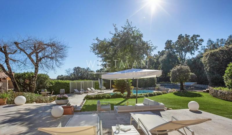 Maison - 227 m² - 8 pièces