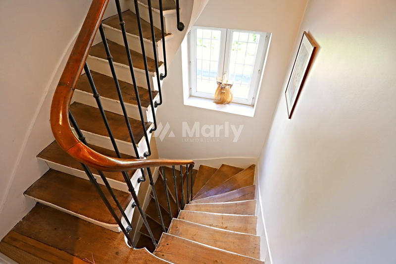 Maison - 184 m² - 7 pièces