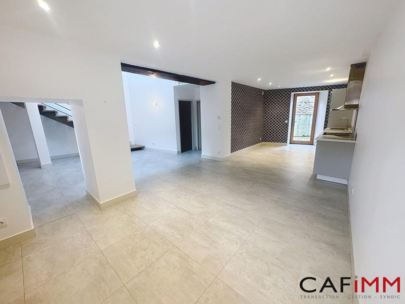 Maison - 139 m² - 6 pièces