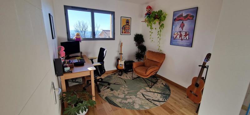 Maison - 102 m² - 4 pièces