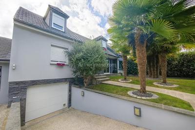 Maison - 163 m² - 7 pièces