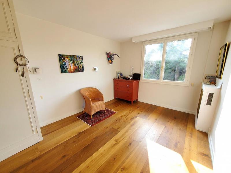 Maison - 285 m² - 8 pièces