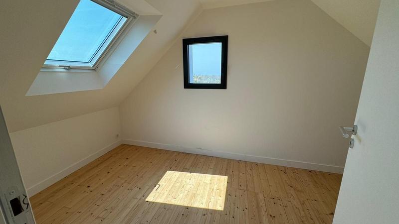 Maison - 350 m² - 21 pièces