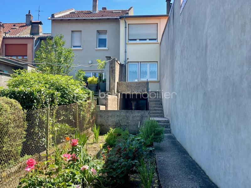 Maison de ville - 81 m² - 5 pièces