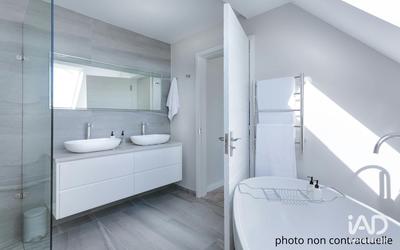 Appartement - 139 m² - 5 pièces