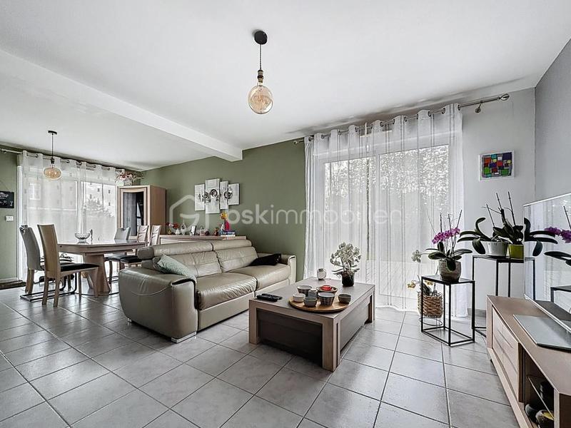 Maison - 105 m² - 6 pièces