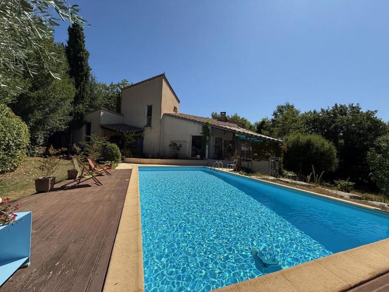 Maison - 157 m² - 6 pièces