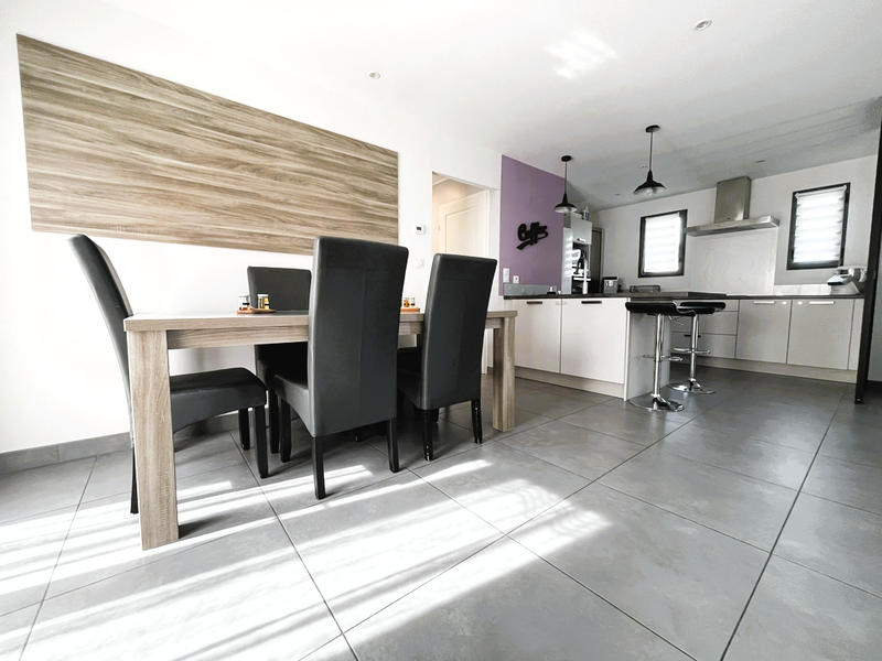 Maison traditionnelle - 120 m² - 6 pièces