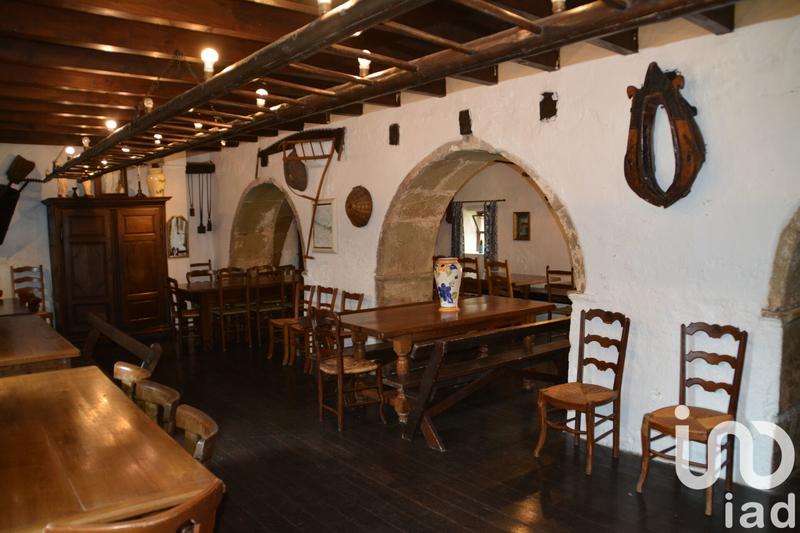 Maison - 410 m² - 10 pièces