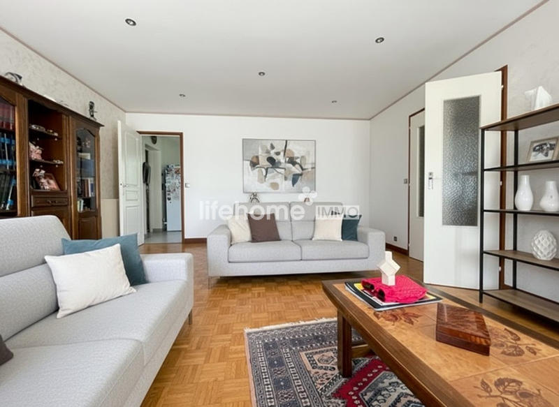 Maison - 180 m² - 8 pièces